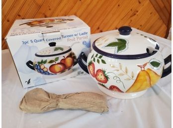 Lynns 3 Piece Ceramic Soup Covered Tureen With Ladel, Fruit Parfait 5 Qt.