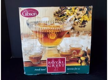 Brand New Everyday Gibson Royal Crest 27 Piece Punch Bowl Sets - MSRP $50