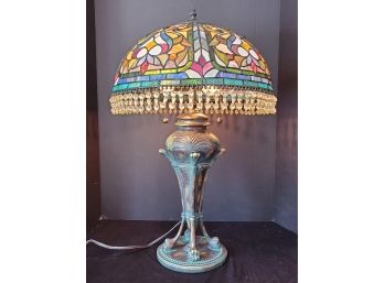 Beautiful Brand New Tiffany Style Slag Glass Table Lamp