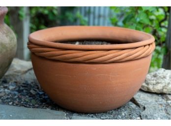 Terracotta Planter Pot With Twist Rim Detail