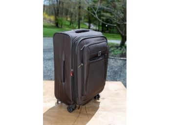 Deslsey Carryon Wheeled Suitcase