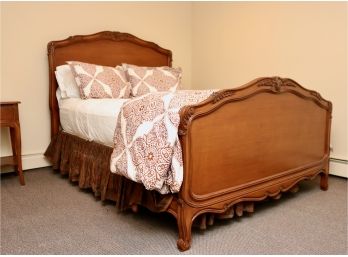 LOUIS J SOLOMON Louis XV Queen Bed (Retail $3270)