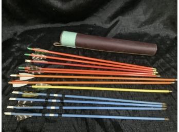12 Qty Old Arrows In Vintage Ben Pearson Archery Quiver Number 827