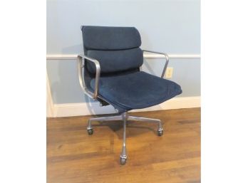 Vintage Herman Miller Eames Soft Pad Aluminum Group Management Chair