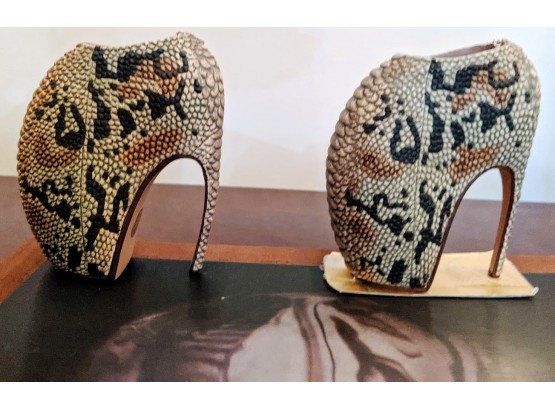 Alexander McQueen Savage Beauty Armadillo Shoe Heel Ornament Met Exhibit RARE. Condition Is Excellent