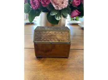 Decorative Metal Trinket Treasure Chest With Mirrored Inside