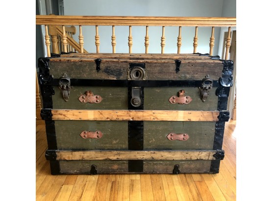 Antique Flat Top Steamer Trunk With Tray