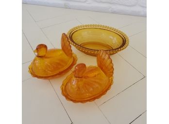 Pair Of Vintage Orange Turkey Bowls With Lids And Amber Bowl