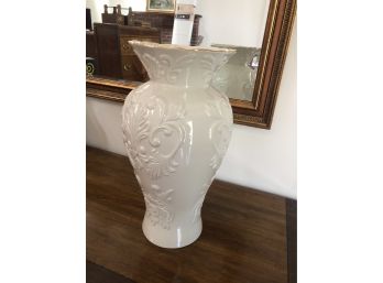 Lenox Vase 16 1/2H