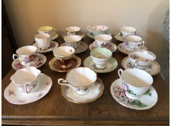 Lot Of 15 Tea Cups & Saucers