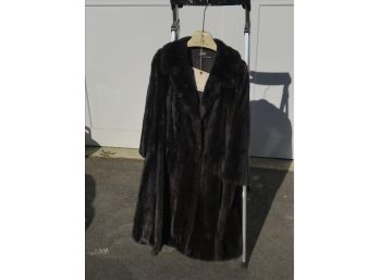 Gorgeous Dark Mink Coat - Properly Stored - Size 14-16 - Good Sheen - Not Dried Out - NICE COAT !