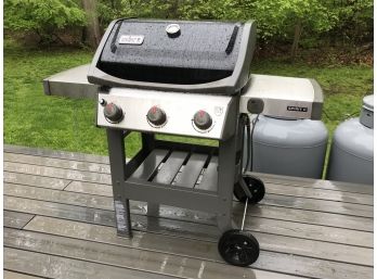 Amazing WEBER Stainless SPIRIT II Gas Grill - GS4 High Performance - VERY Nice Grill - READY FOR SUMMER !