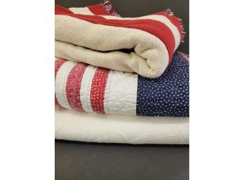 Laura Ashley Quilt With Patriotic Quilt And Throw