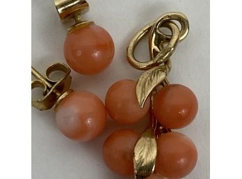 14k Gold & Coral Pendant & Stud Earrings