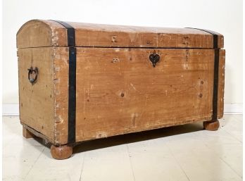 A Pine Blanket Chest (AS IS)
