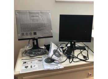 2 Dell Computer Monitors - Untested