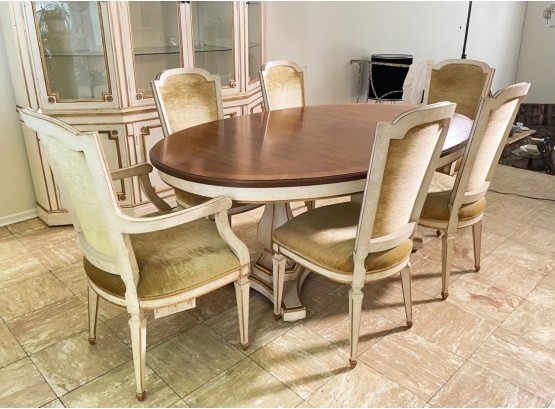 A Vintage Dining Table And 8 Chairs In Hollywood Regency Style By John Widdicomb