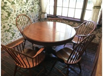 Maple Kitchen Pedestal Table And 4 Matching Chairs