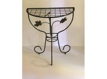 Short Dark Green Iron Side Table With Leaf Motif 18 1/2h