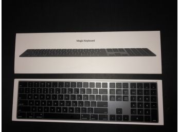 Apple Magic Magic Keyboard Space Grey Like New