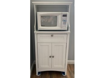 White Painted Kitchen Cabinet / Microwave Stand With Magic Chef Microwave