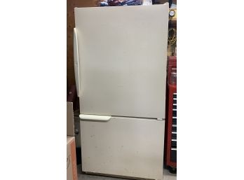 Amana Refridgerator /freezer
