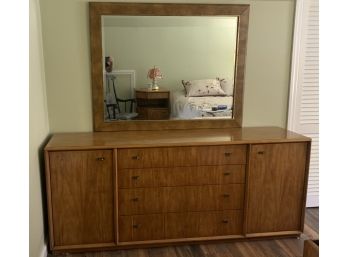 Drexell Heritage Dresser And Mirror