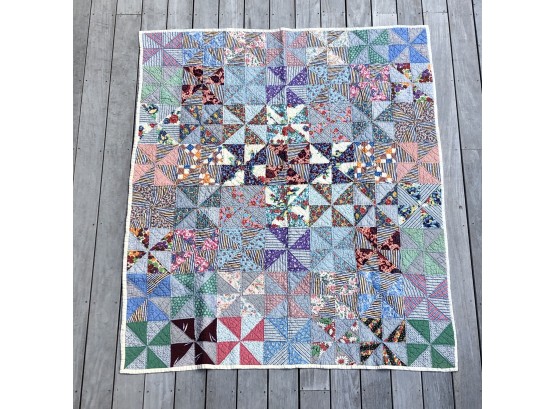 Vintage Pinwheel Pattern Quilt