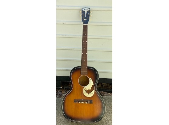 Vintage K L8110 Guitar With Soft Case.
