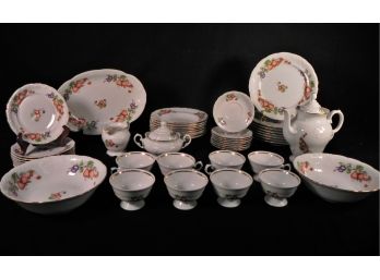 Beautiful Poland Royal Vienna Collection Dinnerware Service For Eight