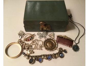 Vintage Green Mele Jewelry Box With Jewelry.