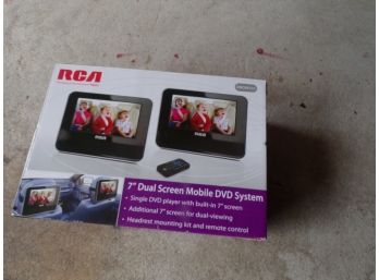 2 RCA 7' Dual Screen Movie/DVD System For Car