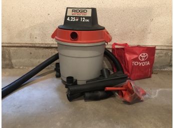 Ridge Shop Vac With Accessories - Wet And Dry