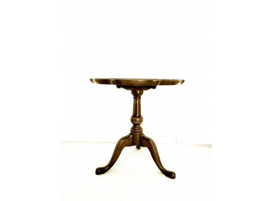 Mahogany Tri-footed Tilt Table