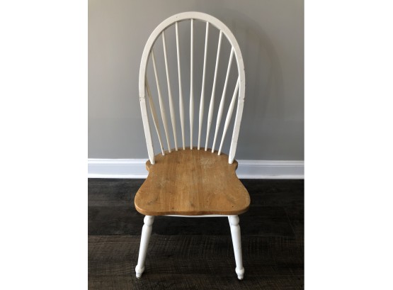 Lovely Solid Wood White Kitchen Dining Room Table Chair