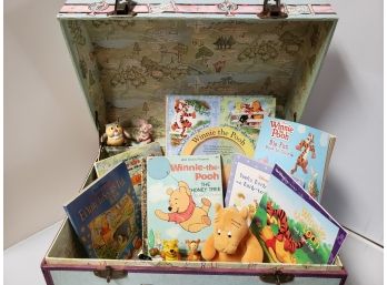 Charming Lot Of Winnie The Pooh Vintage Trunk, Toys And Books
