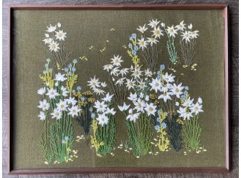 Framed Needlecraft Yarn Art Daisys Flowers And Wildflowers