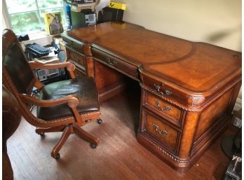 Large Executive Desk & Matching Leather Chair By ASPEN HOME - Overall Nice Desk (1 Of 2)
