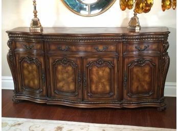 Marvelous Large Antique Style Server / Sideboard By HOOKER Furniture - AMAZING Ornate Decorator Piece !
