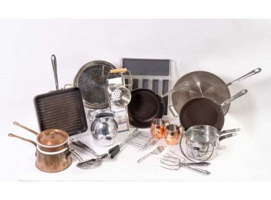 Extensive Kitchenware Collection
