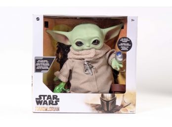 Mattel Star Wars The Mandalorian Baby Yoda Figurine