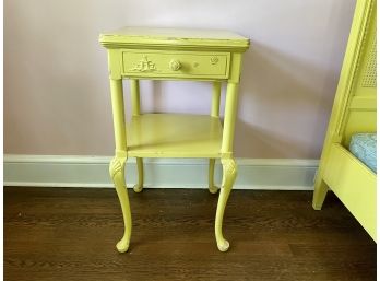 1970s Sligh Furniture Chinoiserie Style Yellow Lacquered Night Stand