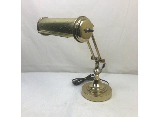 Vintage Underwriters Laboratories Portable Brass Bankers / Piano Style Lamp