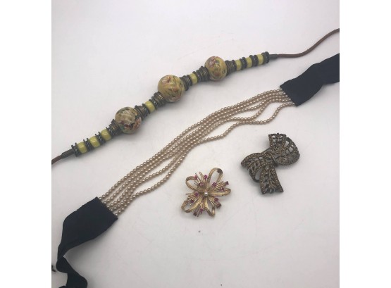 Unique Antique / Vintage Jewelry Lot, Necklaces And Broaches, 4 Pieces