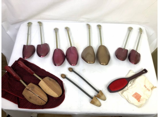 Vintage Shoe Care Inserts, 6 Pairs And Accessories