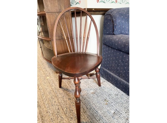 Round Back 3-Legged Antique Corner Chair