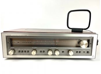 Luxman R-3030 AM/FM Stereo Tuner Amplifier