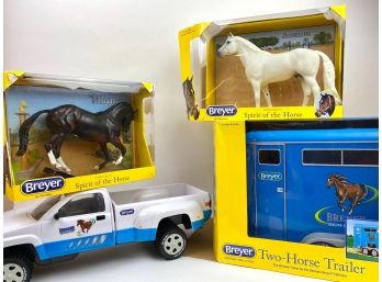 Breyer Truck And Two-Horse Trailer With Horses