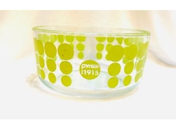 Pyrex Chartreuse Polka Dot 7201 Bowl