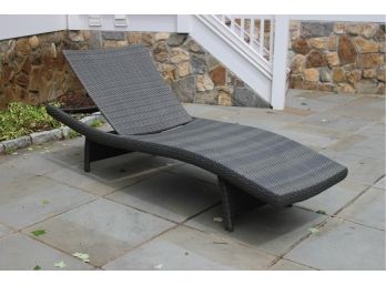 Outdoor All Weather Frontgate Chaise Lounge With 2 New Terry White Covers